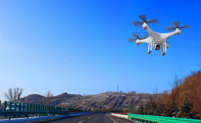 无人机在高速公路中的应用